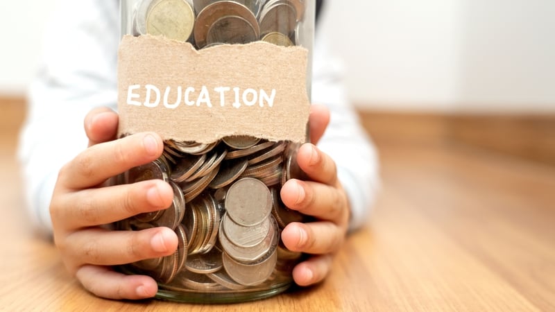 The report states that Ireland devoted a lower share of GDP than the OECD average at both non-tertiary and tertiary levels