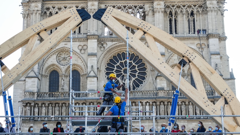 Efforts to secure its structure included reinforcing the fire-damaged vaults with giant wooden arch-shaped frames