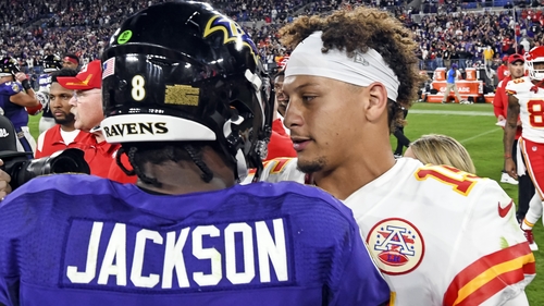 Kansas City Chiefs quarterback Patrick Mahomes (R) congratulates Baltimore Ravens quarterback Lamar Jackson