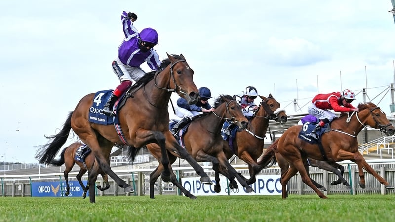 Mother Earth (near side) looks set to step up in trip for the Breeders' Cup Filly & Mare Turf at Del Mar