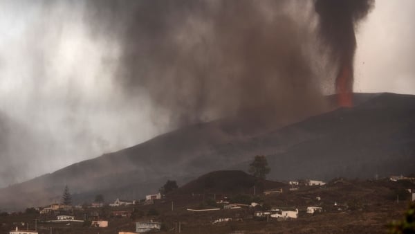Cumbre Vieja volcano continues to spew ash, gas and lava over La Palma's Aridane valley