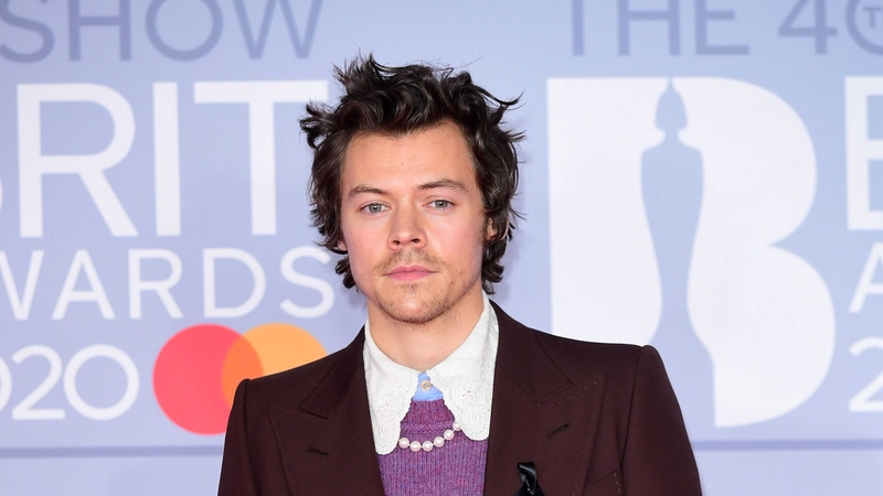 The singer gave a fan some relationship advice mid-concert in Detroit.