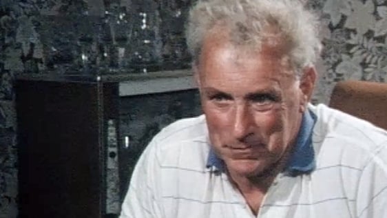 Champion road bowler Mick Barry (1986)