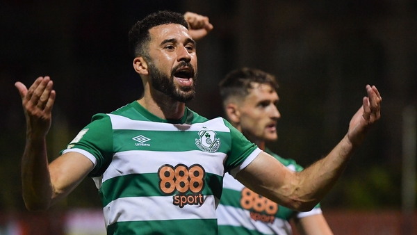 Roberto Lopes of Shamrock Rovers celebrates at the full-time whistle after the 1-0 defeat of St Patrick's Athletic