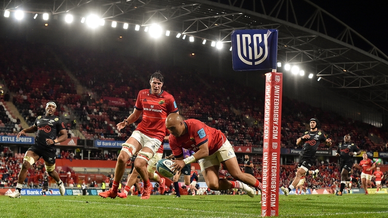 Simon Zebo scores his second try, and Munster's sixth, in the 80th minute
