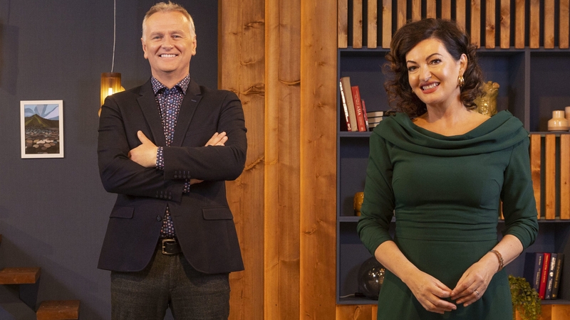 Gaeilge bhlasta agus fiacla snasta acu beirt.