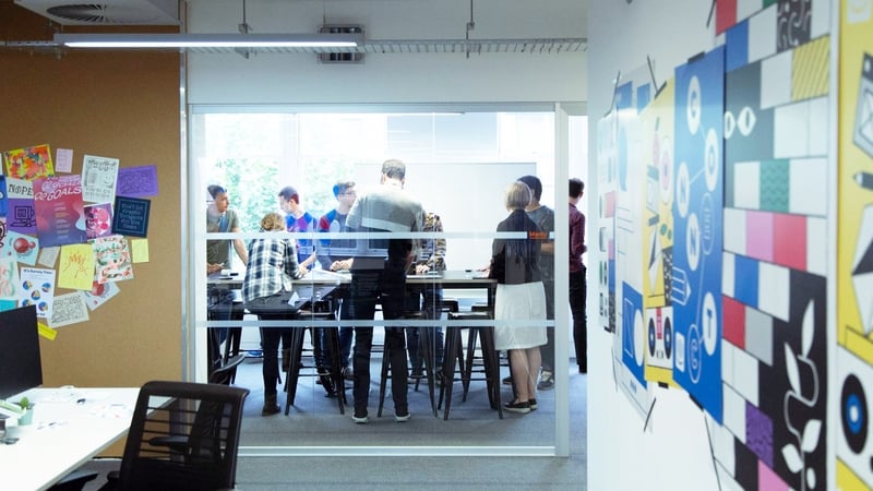 Intercom has built one of the first practical and immediate applications of the internet chat bot technology for the customer service industry