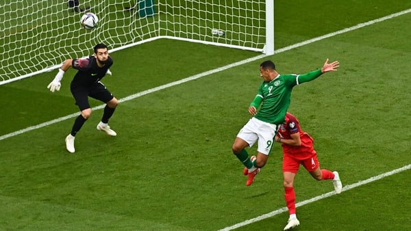 Adam Idah flashes a header wide against Azerbaijan