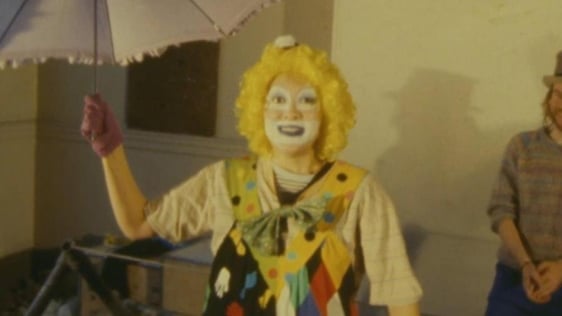 'Off Yer brush' reporter Veronica Coburn (1986)