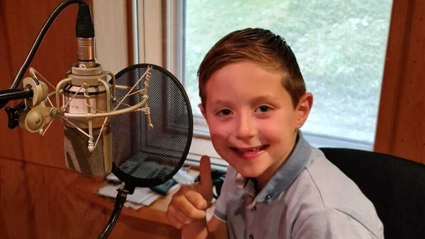 Cuir aithne ar George ó Pheppa Pig!