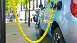 New report: Plug-in hybrids pollute almost as much as petrol cars show image