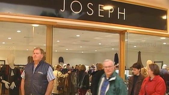 News Ireland's first designer retail outlet opens in County Laois (2001)