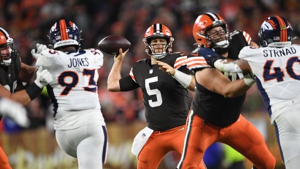 Cleveland Browns quarterback Case Keenum throws downfield