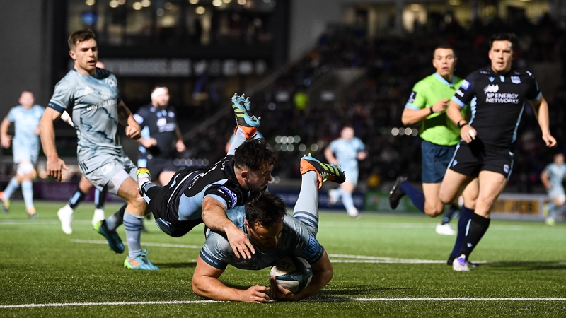 Rónan Kelleher scores Leinster's first try
