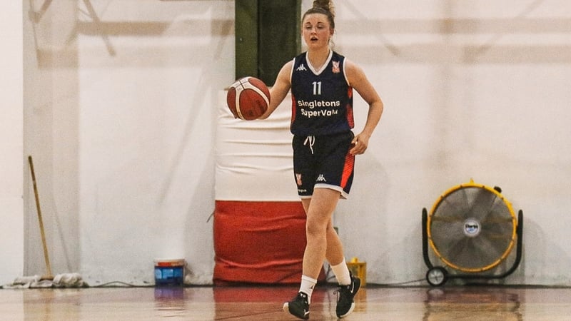 Edel Thornton instigates an attack for Singleton SuperValu Brunell