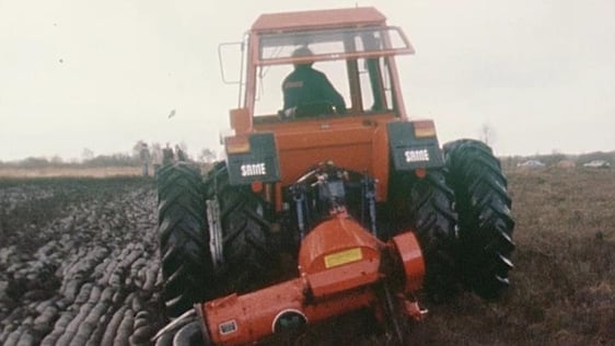 Turf Cutting Machine