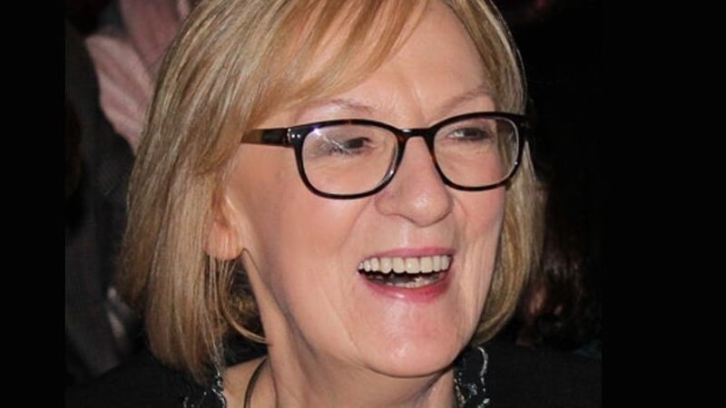 Maire Dinny Wren, buaiteoir Céad-Chomórtas Filíochta Séamus Ó Cinnéide.