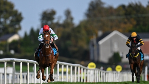 Zanahiyr triumphed in the end by eight lengths