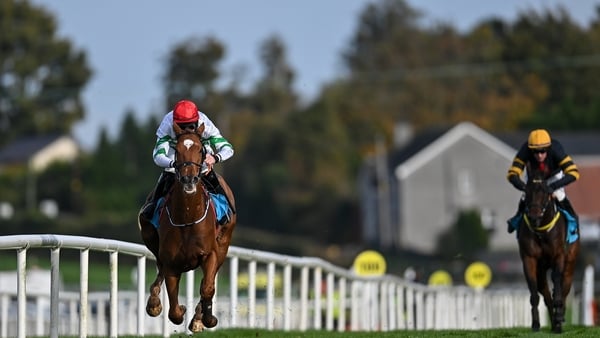 Zanahiyr triumphed in the end by eight lengths