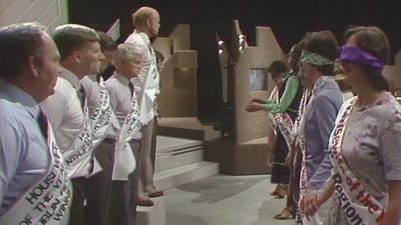 Find Your Own Husband on The Late Late Show (1981)