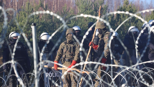 Polish police officers and servicemen on the Belarusian-Polish border