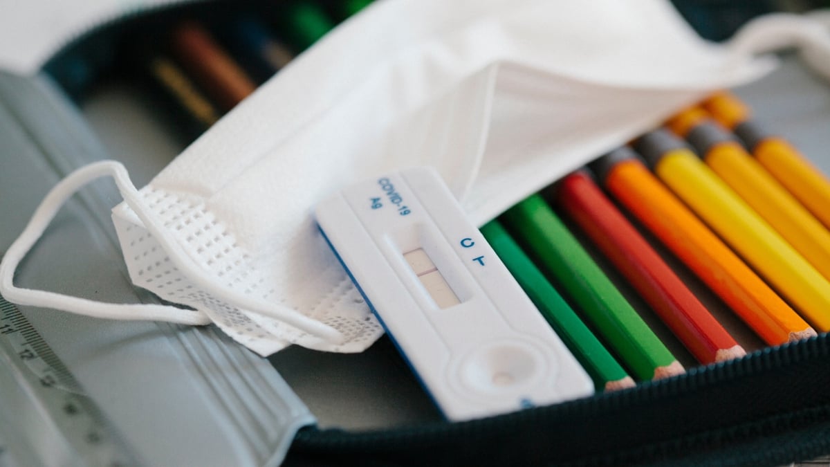 Omicron concerns as schools set to reopen