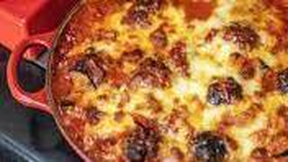 Nevens Recipes -  Mediterranean meatball gratin. 