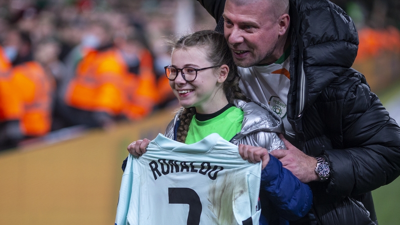 Addison Whelan leaving the pitch last night with Cristiano Ronaldo's jersey