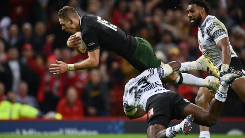 Liam Williams scores Wales' sixth try