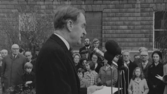 Fine Gael Leader Liam Cosgrave speaking at ceremony to mark 50 years since signing of The Treaty (1…