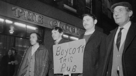 Picketing Pubs, The Clock on Thomas Street, Dublin (1971)