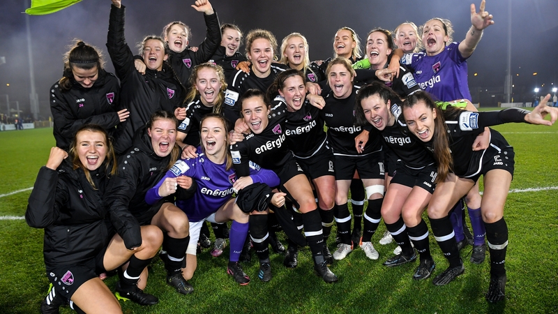 Wexford Youths celebrate their triumph at Tallaght Stadium