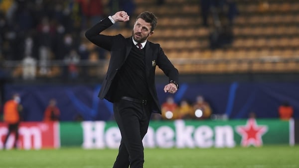 Michael Carrick celebrates the win at the Estadio de la Ceramica