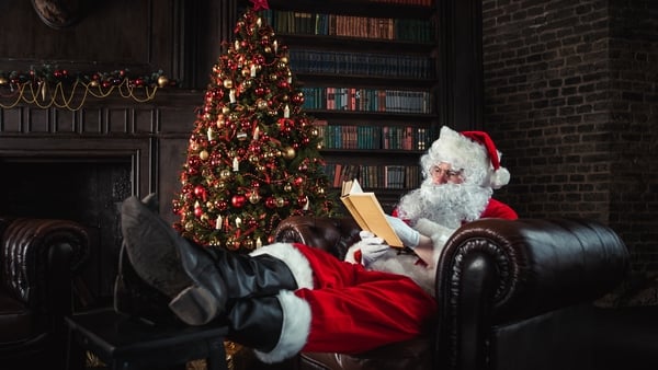 RTÉjr Book Club: Curl up with a book this Christmas!