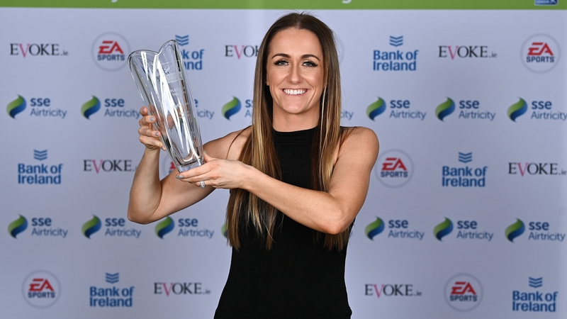 Kylie Murphy of Wexford Youths with her Player of the Year trophy