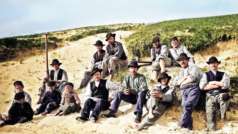 The Colour Of Ireland by Rob Cross brings Irish history back life.