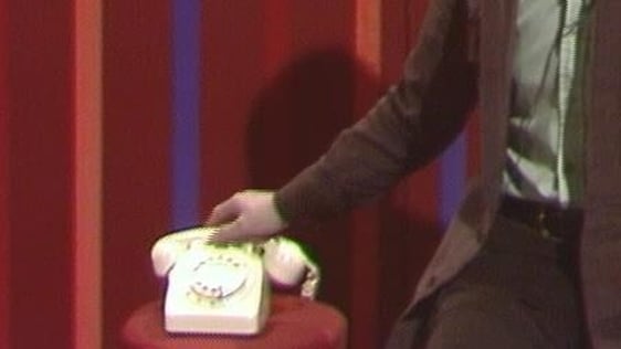 Telephone (1976)