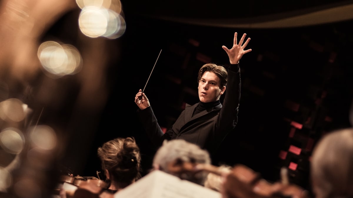 Aedín Gormley's Sunday Matinée Sunday 14 November 2021