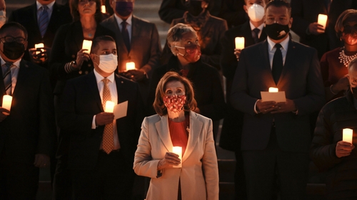 Nancy Pelosi and poloiticians participate in a moment of silence for the 800,000 American lives lost to Covid-19