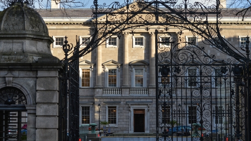 The poll was conducted between 27 October and 8 November with 923 eligible Irish voters taking part