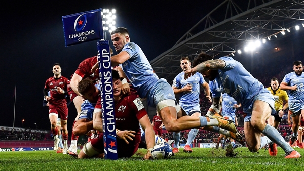 Jack O'Donoghue scored Munster's try under immense pressure