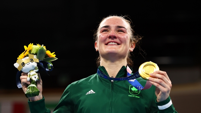 8 August: Kellie Harrington of Team Ireland celebrates with her gold medal during the medal ceremony for the Women's Light (57-60kg) at the Tokyo Olympic Games (Photo: Buda Mendes)