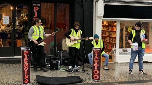 Last year the event took place completely on-line but this year it was back in front of live audiences of shoppers and walkers in the city centre
