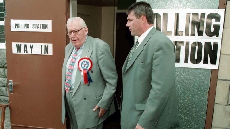 Paisley 'bandwagon' worried Blair before referendum