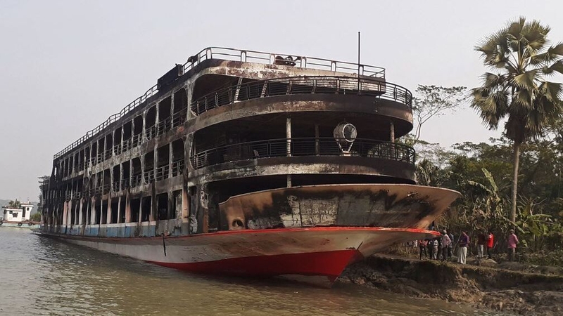 The vessel was carrying at least 500 people, despite having an official capacity of 310