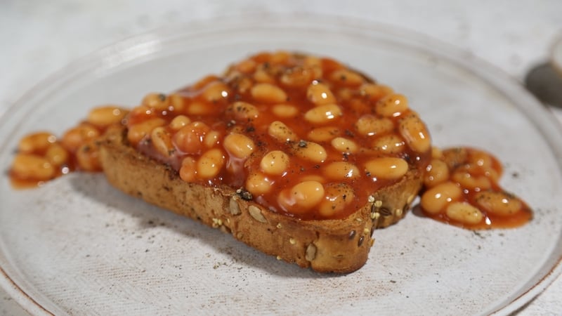 Each serving contains approximately 400 kcal.