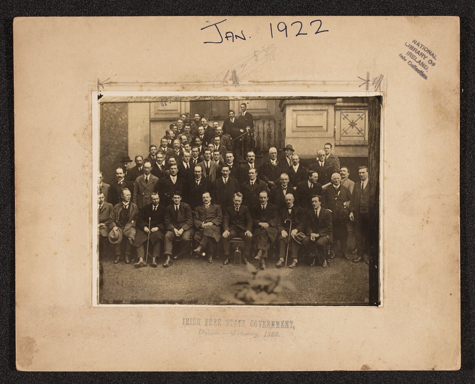 The new provisional government of Ireland, photographed with supporters in January 1922. Image courtesy of the National Library of Ireland