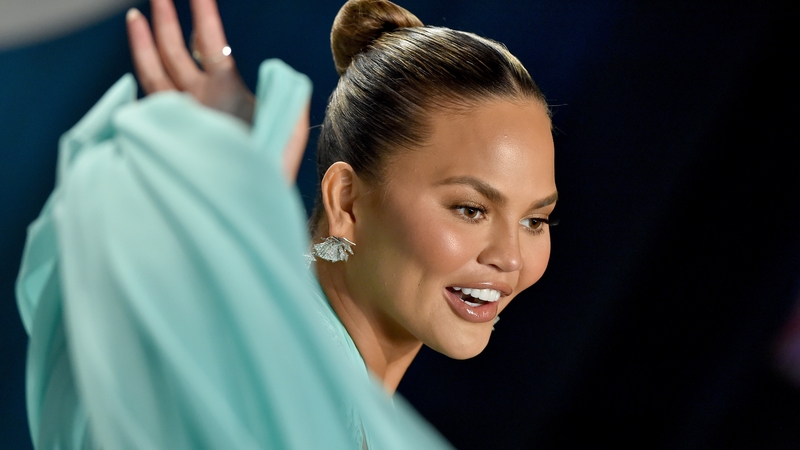 Chrissy Teigen - Told her Instagram followers that she "asked the driver to take us to the London bridge for a family photo"
