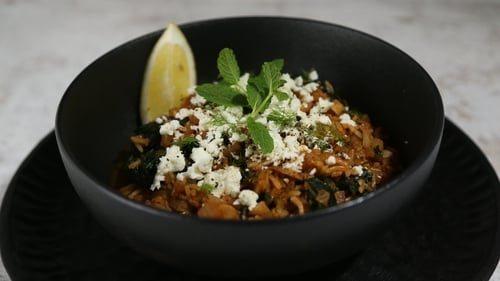 Each serving contains approximately 600 kcal)