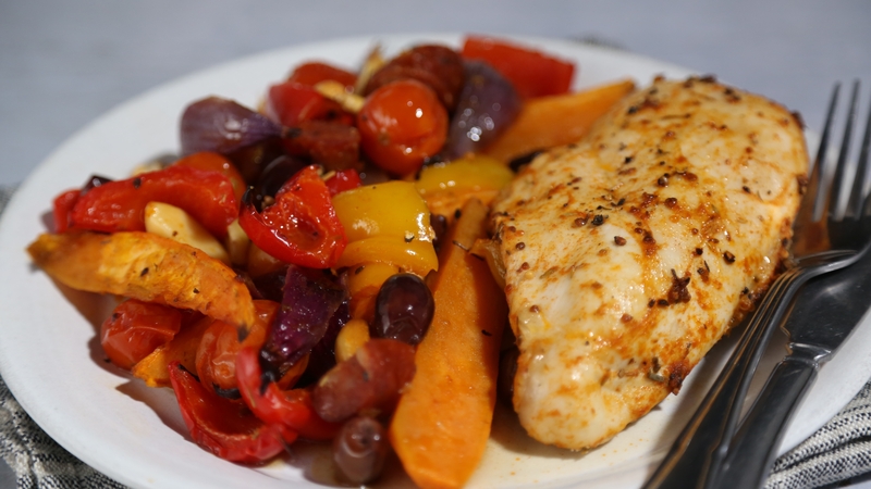 Each serving contains approximately 600 kcal.